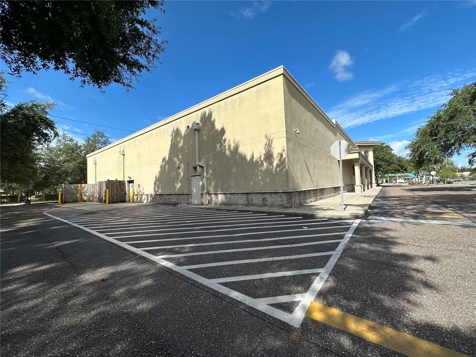 Large Commercial Storefront in Tampa, Florida - perfect for Church, School or Daycare - $5,250,000