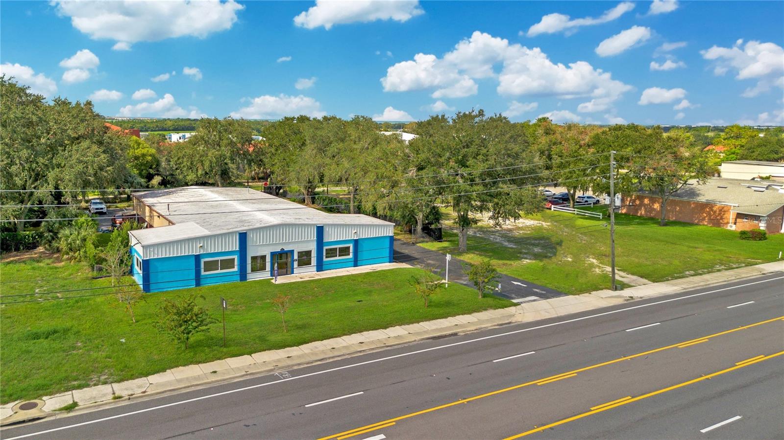 Large Commercial Building For Sale in Apopka, FL - Great for a School or Daycare $2,600,000