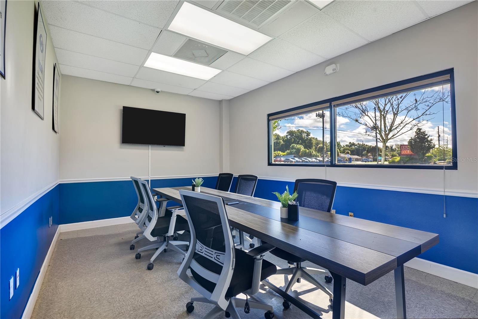 Large Commercial Building For Sale in Apopka, FL - Great for a School or Daycare $2,600,000