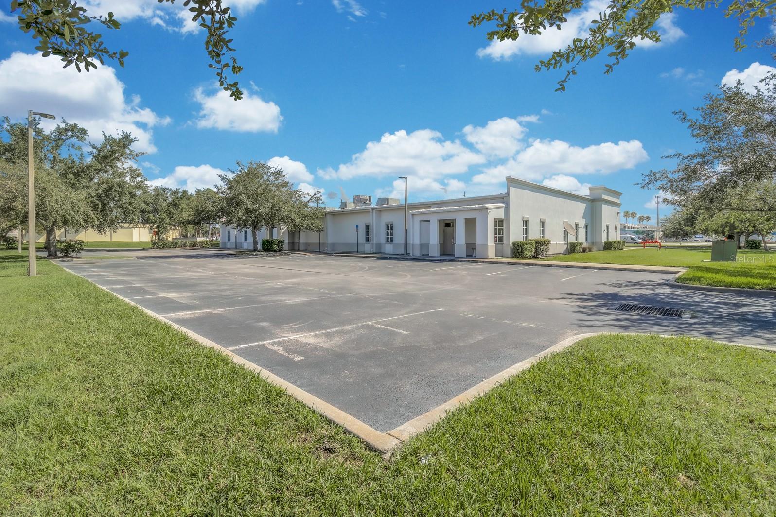 Large School / Daycare Building For Sale in Kissimmee, FL - 15,000 Sq Ft $5,000,000 Large School / Daycare Building For Sale in Kissimmee, FL - 15,000 Sq Ft $5,000,000