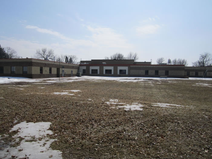 Big School Building In Minnesota For Sale $139,000