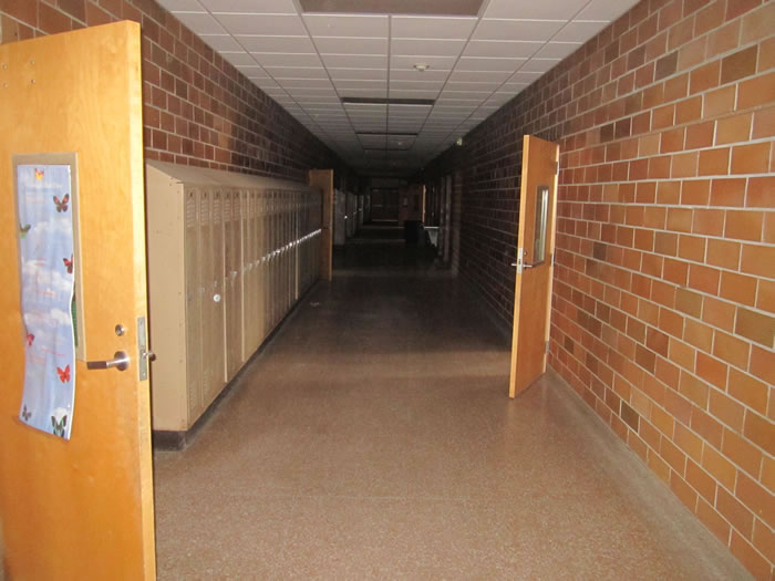 Big School Building In Minnesota For Sale $139,000